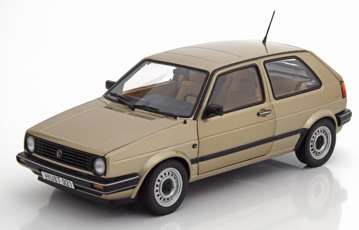 Norev - Volkswagen Golf CL 1988 - Beige Metallic Schaal 1:18