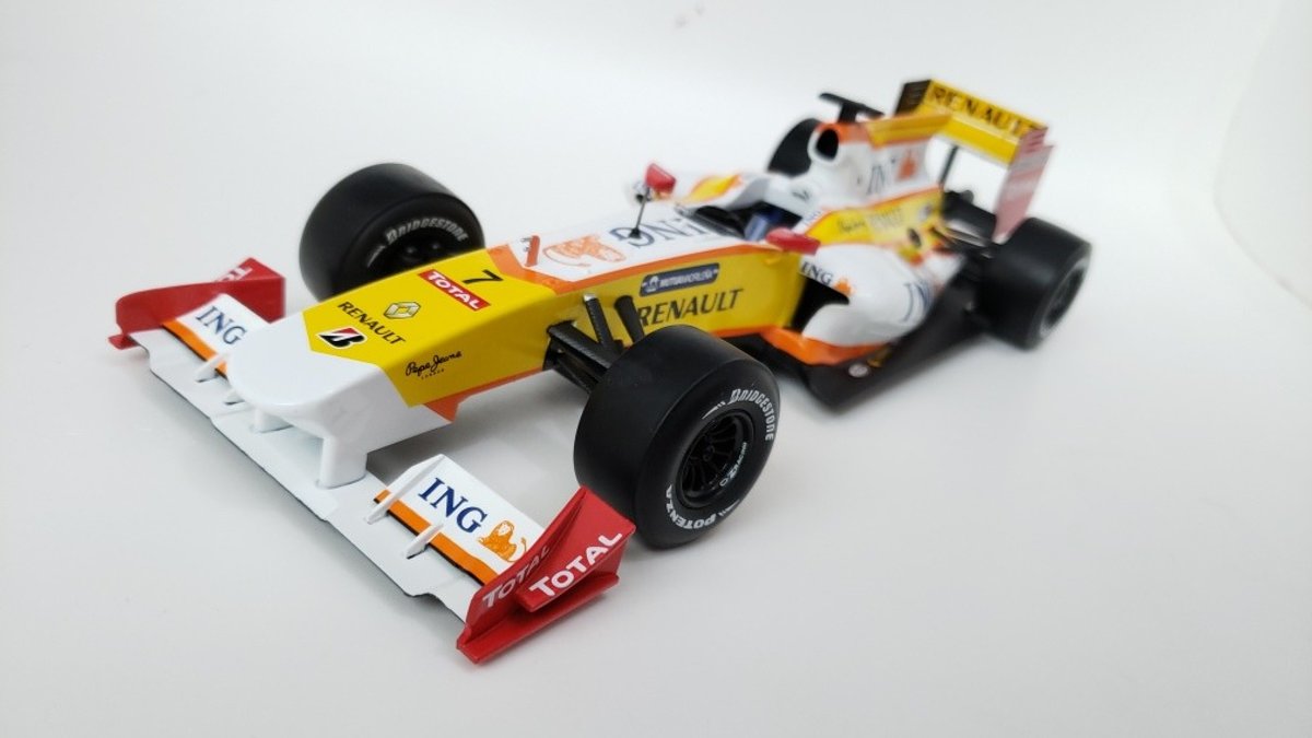 Renault R29 F1 Fernando Alonso 1:18 Norev