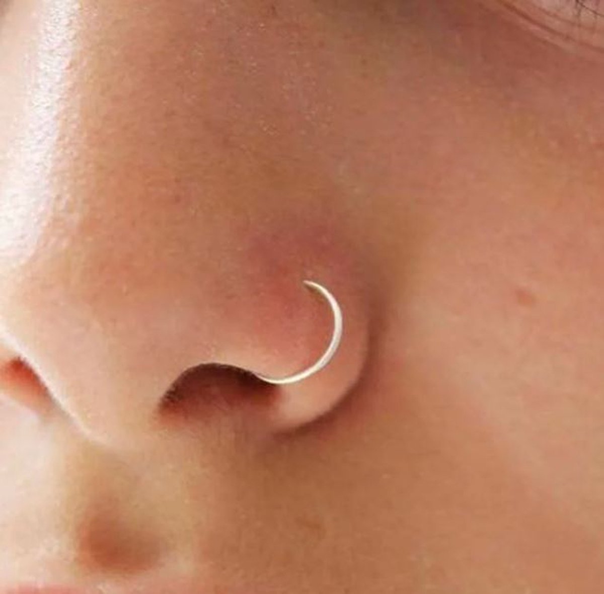 Fake Neuspiercing Zilver - Nep Neuspiercing - Neusring - Nep Piercing Ringetje - RVS Roestvrij Staal - 8 mm